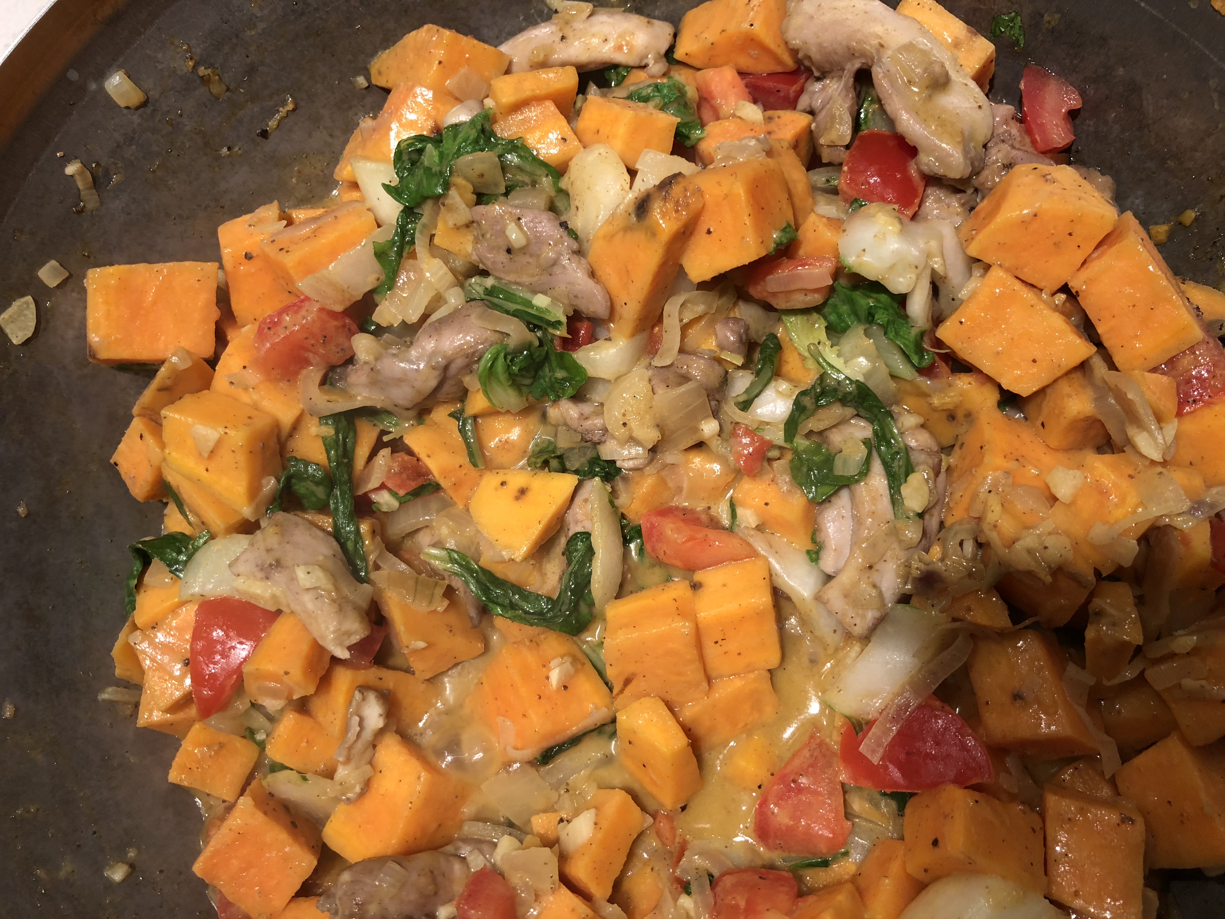 Kipcurry met paksoi en zoete aardappel